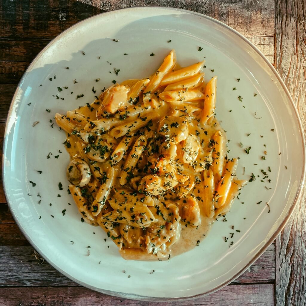Rich & Creamy Mushroom Chicken Pasta: A Comforting One-Pot Recipe for Cozy Dinners